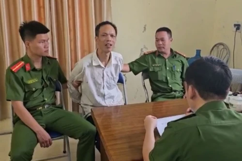 Đối tượng tâm thần dùng hung khí sát hại bố mẹ đẻ