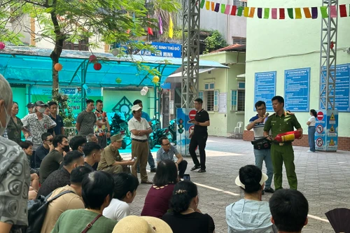 ‘Ngày hội an toàn’ của nhân dân và cán bộ phường Bạch Mai