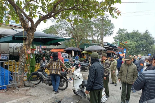 'Kéo' người dân chung sức giữ gìn trật tự, văn minh đô thị