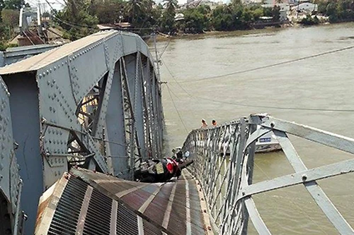 Video sập cầu Ghềnh, Đồng Nai