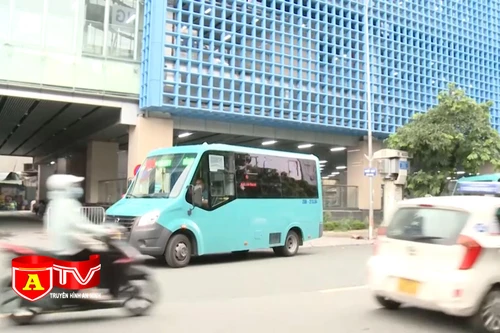 Xe bus mini kết nối giao thông công cộng của Thủ đô