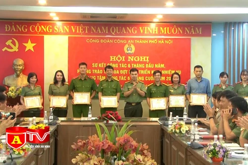 Quan tâm thăm lo người lao động trong lực lượng Công an Thủ đô