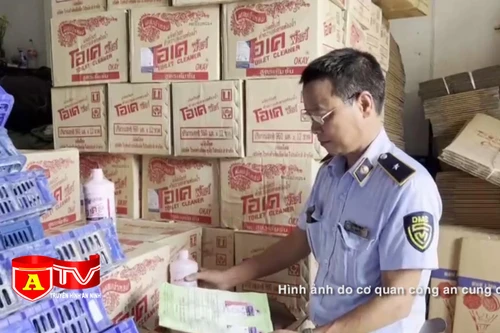 Phát hiện cơ sở kinh doanh nước tẩy toilet có dấu hiệu giả mạo nhãn hiệu