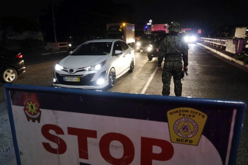 [ẢNH] Cảnh sát Philippines bắn chết người đàn ông vì kháng lệnh phòng chống Covid-19