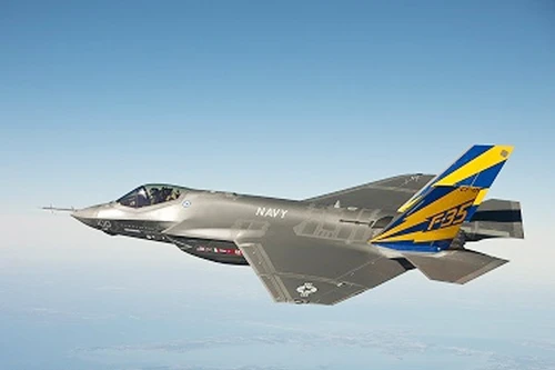 Thử chiến đấu cơ, tưởng quái vật gầm rú