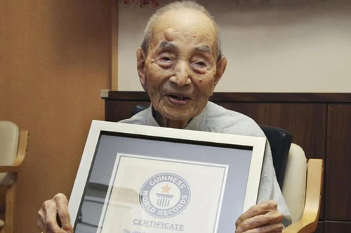 Cụ ông cao tuổi nhất thế giới qua đời