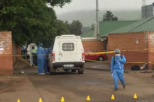 Nam Phi: Cướp máy ATM, tấn công đồn cảnh sát, giết hại 7 người