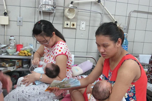 Giao mùa, hàng trăm trẻ nhập viện mỗi ngày 