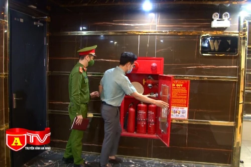 Xử lý thoát nạn khi cháy tại quán karaoke