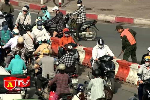 Mất an toàn giao thông khi đi ngược chiều 