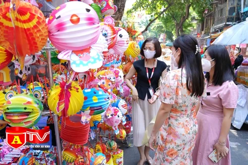 Không khí Trung thu rộn ràng phố Hàng Mã