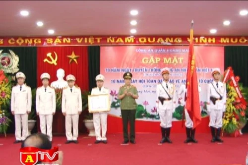 Công an quận Hoàng Mai tổ chức kỷ niệm 70 năm Ngày truyền thống lực lượng CAND