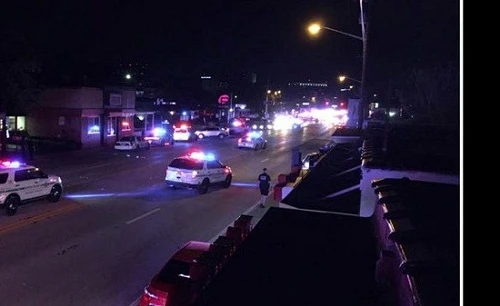 Xả súng trong hộp đêm Mỹ, 20 người thiệt mạng