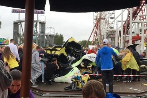 Scotland: Tàu lượn trật bánh, rơi xuống đất