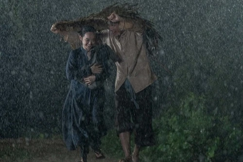 Đạo diễn Victor Vũ tiết lộ "ẩn số" bất ngờ trong phim "Người vợ cuối cùng"