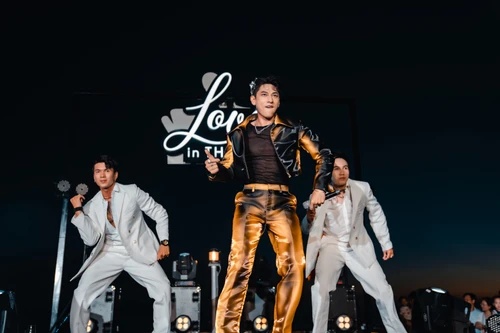 Quốc Thiên và Issac phấn khích chia "lửa" cùng khán giả trong liveshow chung 