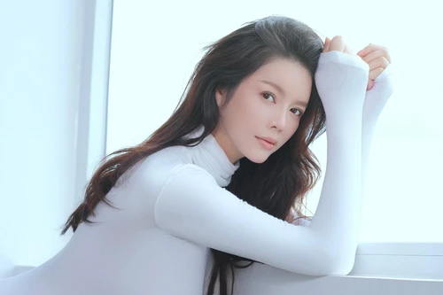 Thực hư tin đồn Lý Nhã Kỳ âm thầm tổ chức hôn lễ