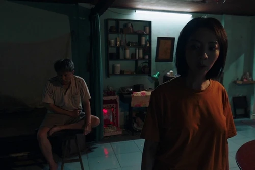 Phim Việt nào đang có doanh thu ì ạch, gần hết ngày mới bán được vỏn vẹn 2 vé?