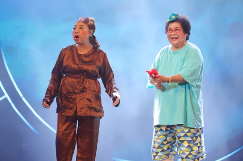 Gần 200 nghệ sĩ "Trẩy hội trăng rằm" cùng hơn 5.000 thiếu nhi 