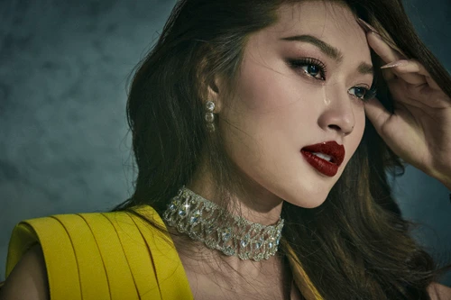 Vừa đăng ảnh mới, Hoa hậu Thiên Ân bị fans kêu gọi lấn sân điện ảnh, đóng vai...phản diện