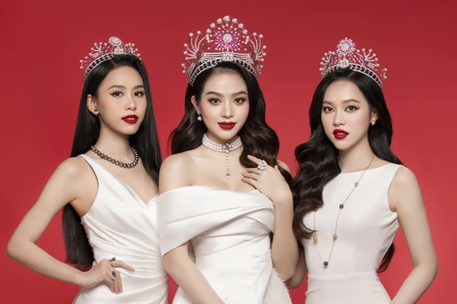 Nhan sắc khó tin của Top 3 "Hoa hậu Việt Nam 2022"