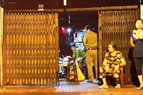 Bắt khẩn cấp 2 nghi can truy sát 4 người trong gia đình