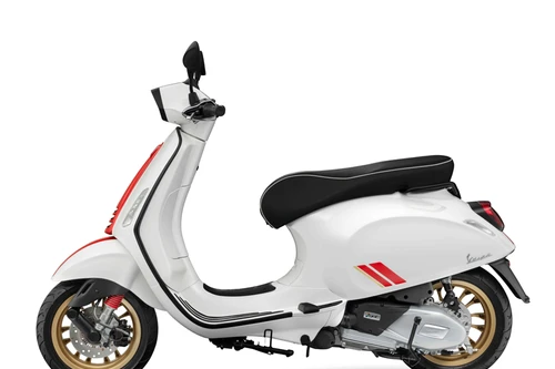 Piaggio Việt Nam ra mắt bộ đôi phiên bản đặc biệt Vespa Racing Sixties mới: Cảm hứng kỷ nguyên huyền thoại 1960s