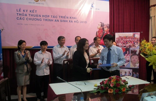 Bảo Việt Nhân Thọ tiếp tục giúp đỡ trẻ em nghèo