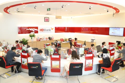 Lợi nhuận HDBank 6 tháng đầu năm vượt 5.300 tỷ đồng, hoàn thành 54% kế hoạch năm, nợ xấu riêng lẻ chỉ 0,93%