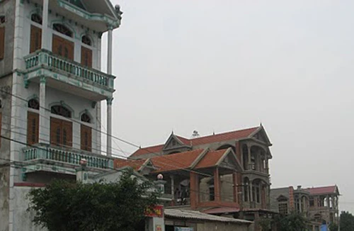 Khi "hàng trắng" bủa vây những ngôi làng