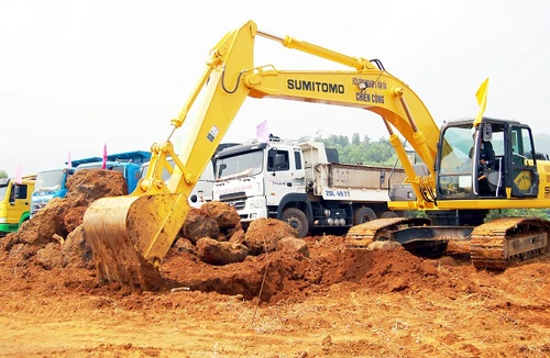 Xử phạt 5 đơn vị khai thác quặng sắt tại Yên Bái