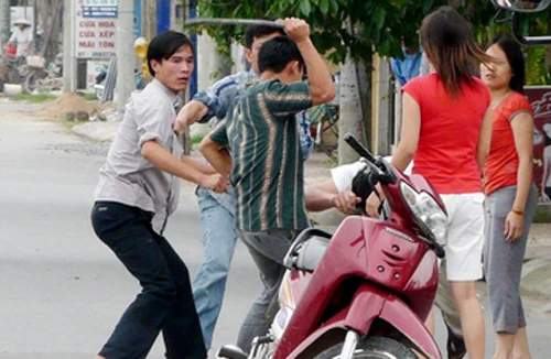 Đâm chết người ngay tại đám cưới