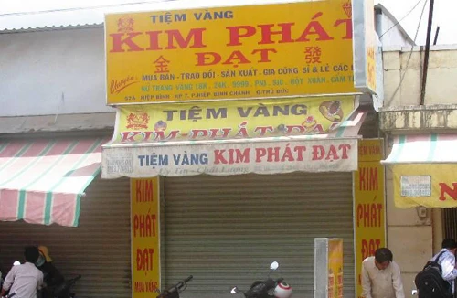 1 tiệm vàng vùng ven bị cướp giữa trưa 