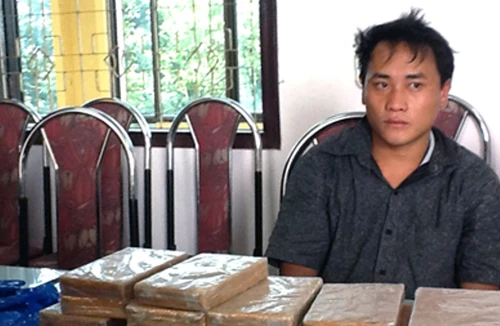 Tử hình đối tượng “cõng” 22 bánh heroin vượt biên giới