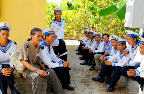 Dành trọn tình yêu cho Trường Sa - biển trời thiêng liêng của Tổ quốc