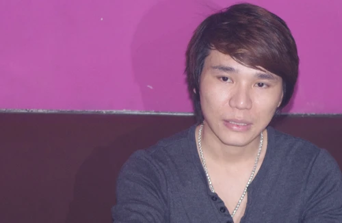 Ca sỹ Châu Việt Cường bị tố cáo hiếp dâm 