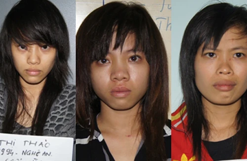 4 “nữ quái” truy sát đôi vợ chồng trẻ 