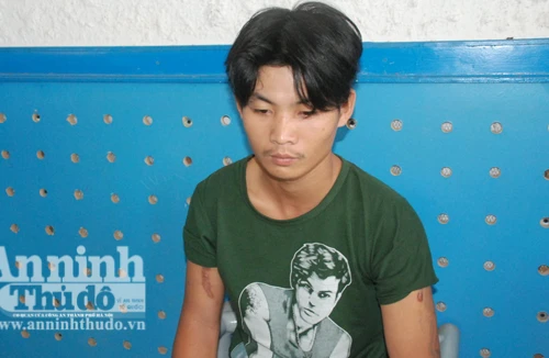 Tên cướp mới ra tù đi... trộm chó