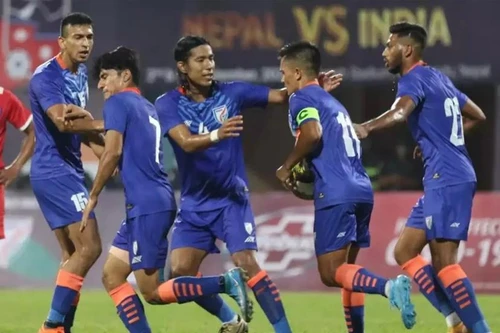 Tuyển Ấn Độ muốn so giày cùng thầy trò Park Hang-seo