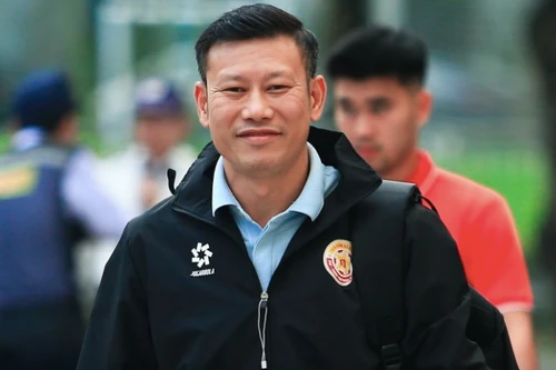 Thêm đội bóng V-League thay 'tướng'