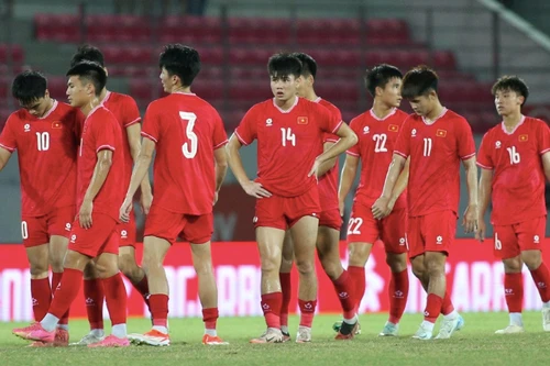 Indonesia dắt tay Thái Lan đi tiếp, U20 Việt Nam chờ vé vớt