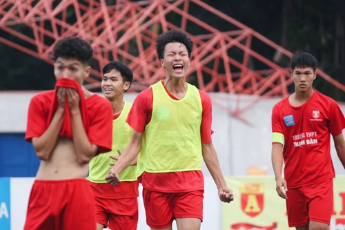 THPT Phùng Khắc Khoan lần thứ tư vào chung kết