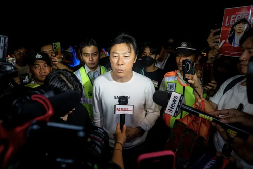Ông Shin Tae-yong khoe 'đã có lời mời' sau khi Indonesia sa thải