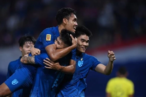 Thái Lan ngược dòng vào chung kết gặp Việt Nam