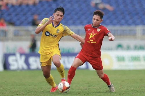 SLNA thoát hiểm ngoạn mục, Hà Tĩnh phải đá play-off 