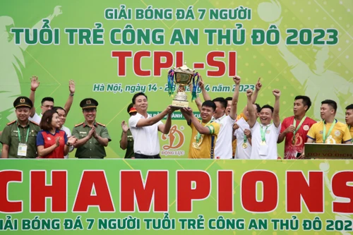 Toàn cảnh lễ trao giải bóng đá 7 người TCPL-S1