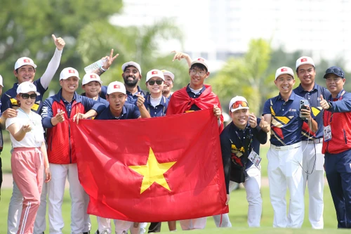 VĐV 15 tuổi giúp Việt Nam giành HCV golf lịch sử tại SEA Games
