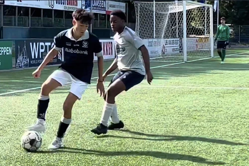 Tuyển thủ trẻ Hà Lan khoác áo U17 Việt Nam