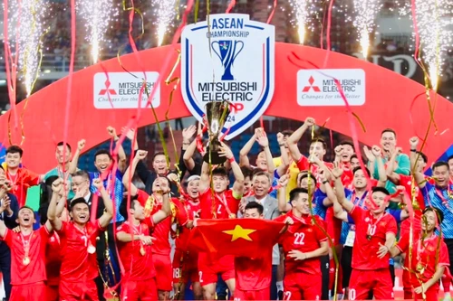 Xuân Son và tuyển Việt Nam lập một loạt kỷ lục