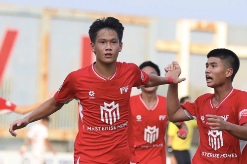 Xác định 4 đội vào bán kết giải U15 quốc gia 2025